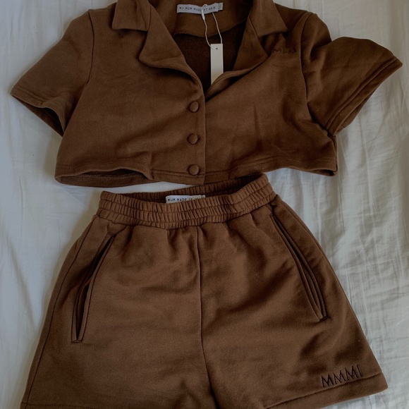 MY MUM MADE IT JERSEY COLLARED CROP TEE AND SHORTS - Picture 3 of 4